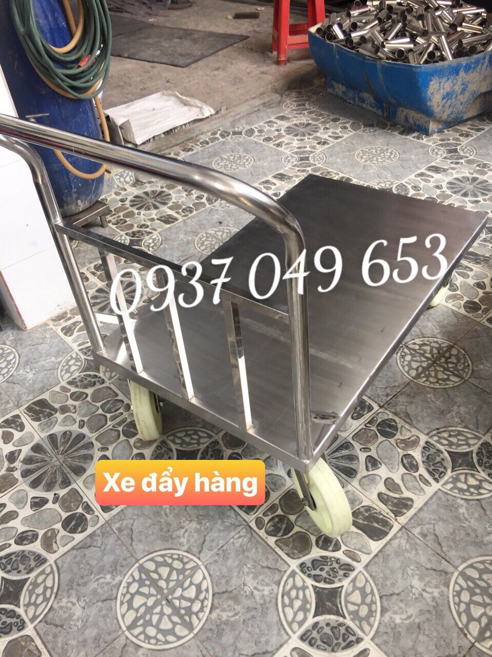 Xe đẩy hàng
